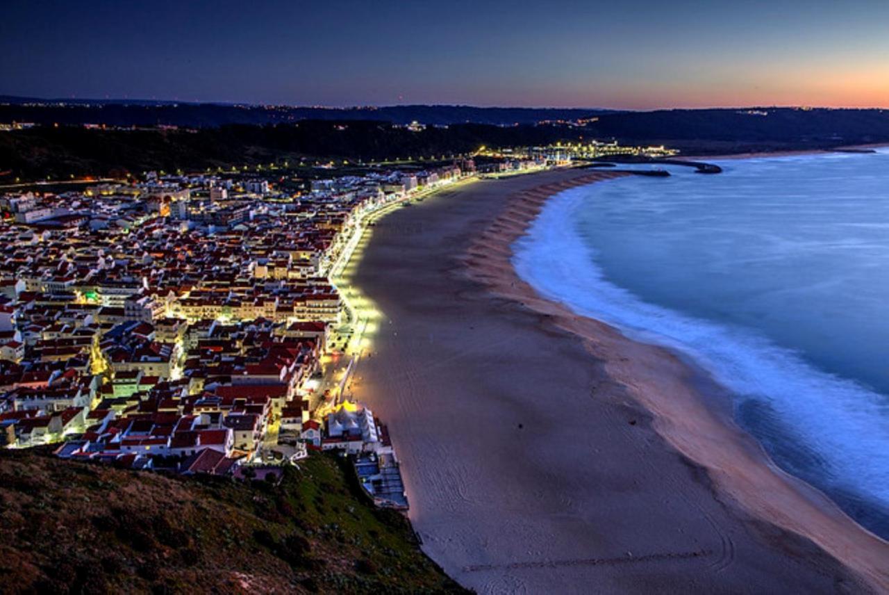 Light Wave Nazare Center 50M Beach Exteriér fotografie